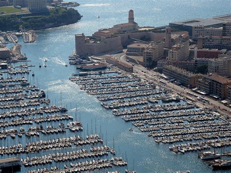 marseilles sea ports  played  significant role   citys economy
