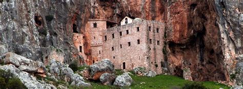 saint dimitrios avgou monastery  didima landlife travel