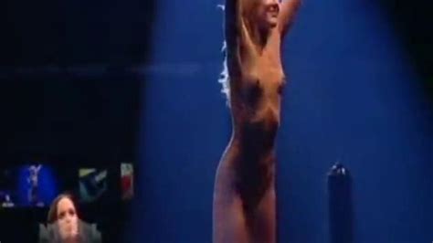 Carmen Electra S Naked Womens Wrestling League Porn Videos