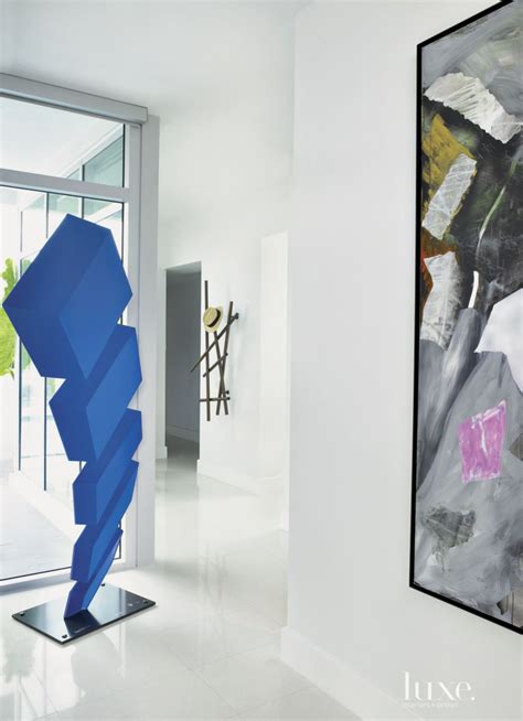 Modern White Entry Hall Sculpture Luxe Interiors Design