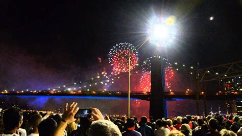 2014 4th of july fireworks brooklyn bridge manhattan youtube