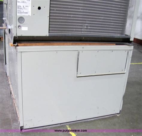 trane voyager cooling  heating unit  spring hill ks item  sold purple wave