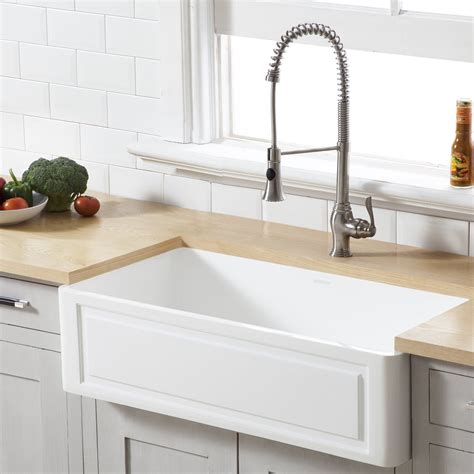 farmhouse apron sink  paneled front design classic white finish versatile sinks