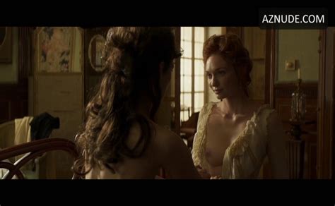 keira knightley lesbian breasts scene in colette aznude