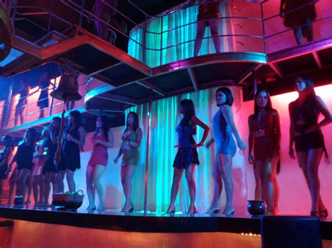 dancers at love and music bar angeles city dancing
