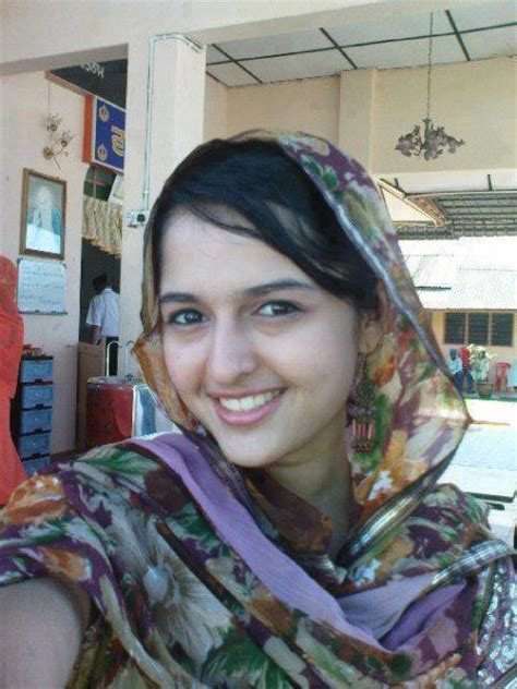 pakistani indian girls pictures lifestyles pakistani desi girls images