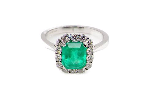 fine emerald  diamond cluster ring vintage tom antique jewellery