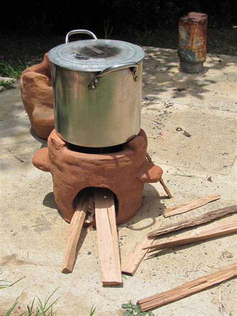 whats cookin  tanzania  uganda fuel efficient stoves