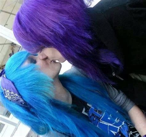 Awwiieezz Cute Emo Girls Cute Emo Couples Emo Scene Hair