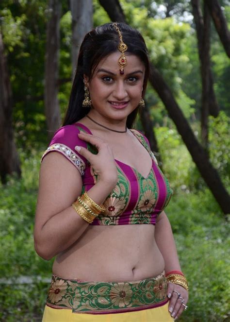 indian actress telugu tamil actress sonia agarwal hot boobs show in