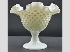 Vintage Fenton Art Glass Hobnail Milk Glass Pattern Compote 5 5 034