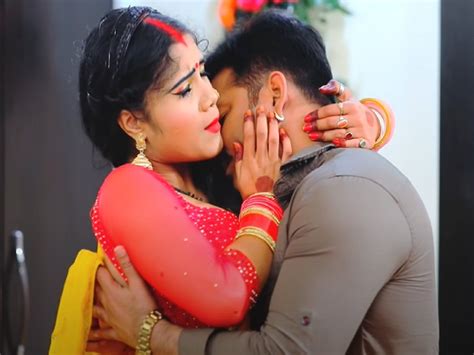 Pawan Singh And Priyanka Singh New Romantic Superhit Bhojpuri Song