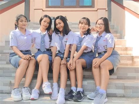 pin on cewek sma indonesia indonesians high school girls