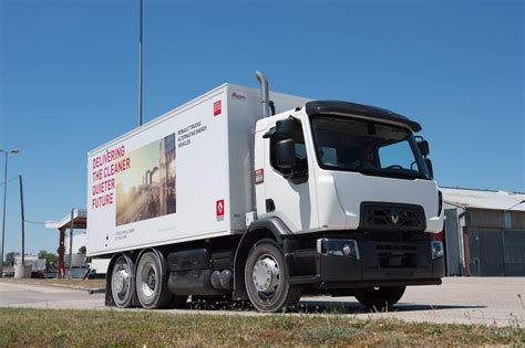renault trucks  wide cng cng mobility