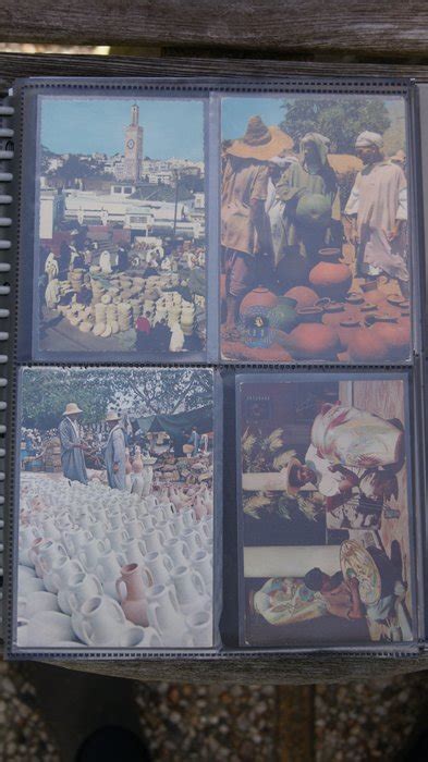 album met prentbriefkaarten van markten diverse landen en catawiki