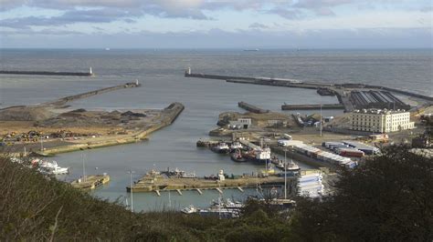 lenders agree  loans package  port  dovers western docks
