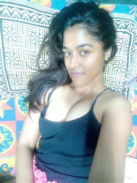 Desi Cute Indian Teen Clicking Nude Selfies In Bathroom