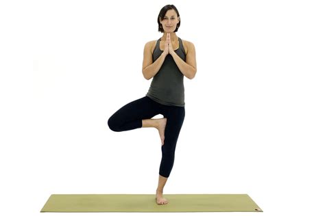 yoga poses  stretch  strengthen  psoas