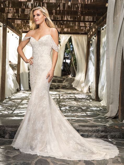 13 Gorgeous Dresses For Older Brides [2019 Edition]