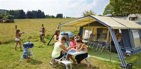 kamperen met tent caravan  camper uniek uitzicht  het dal terrassen op zuidhelling