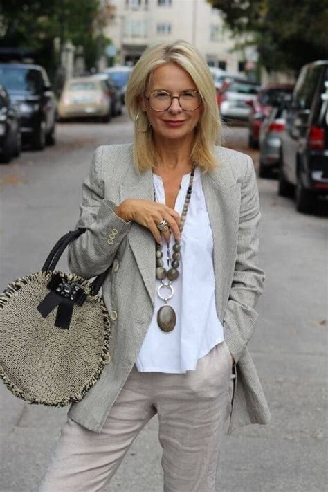 Fashion For Women Over 60 How To Dress Stylishly With Basics With