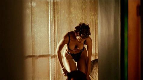 halle berry ultimate nude booty collection 265 pics
