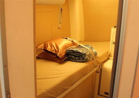Inside The Secret Plane Bedrooms Where Pilots Sleep On Long Haul