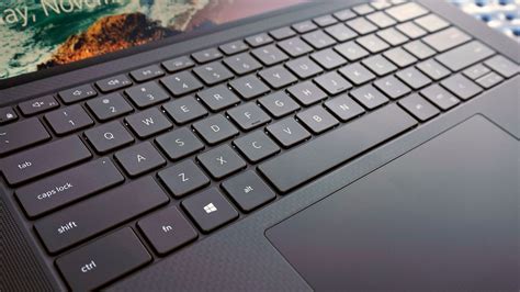 dell xps  review powerfully portable  doesnt push   pack
