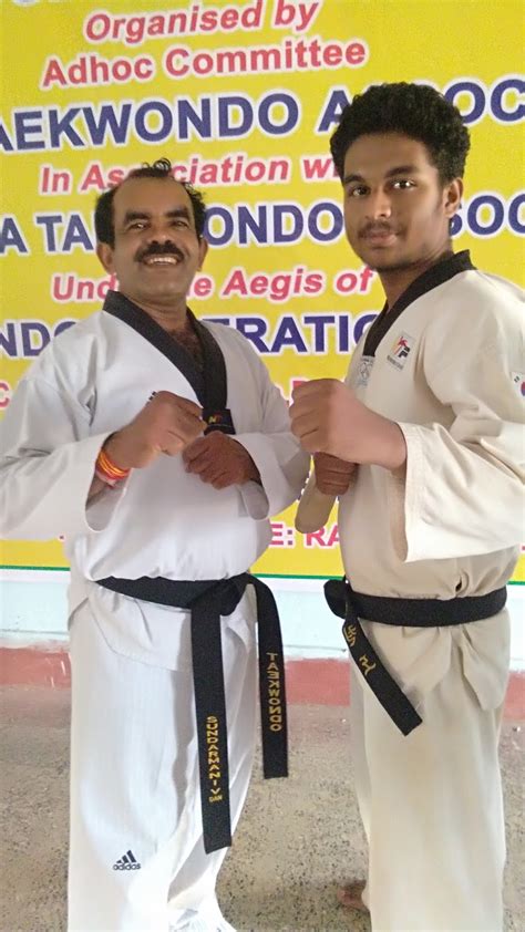 wear taekwondo dress   belt