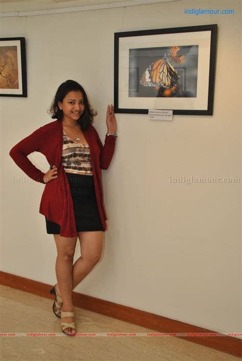 shweta basu prasad actress photo image pics and stills 227830
