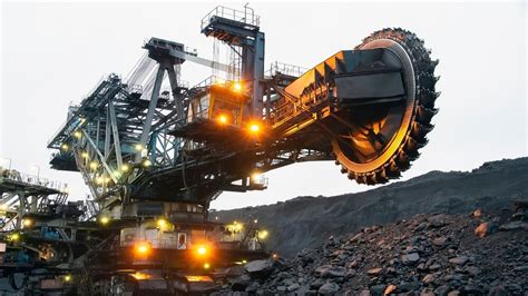 mining sector facing shortage  machinery tehran times