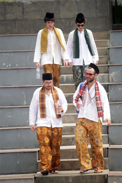 Baju Adat Sukamara, baju adat betawi filosofi jenis jenisnya budayanesia