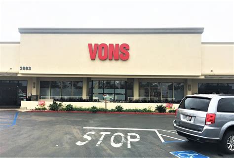 vons    reviews grocery  governor dr university