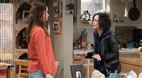 the conners welcomes juliette lewis justin long in episode 2 photos