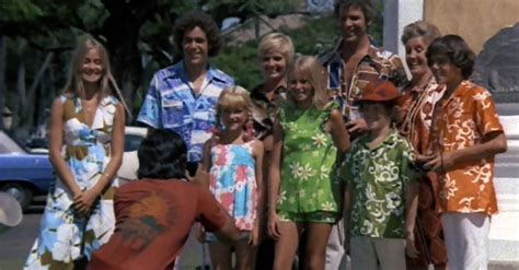 the brady bunch played this sneaky trick on 500 fans while filming in