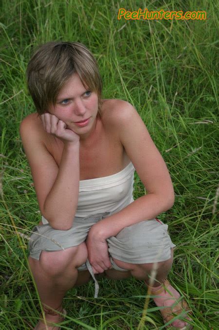 cute teen peeing in the park pichunter