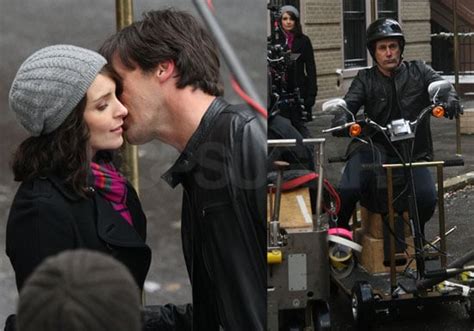 Photos Of Jon Hamm Kissing Tina Fey While Filming 30 Rock