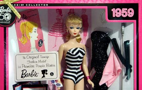 Primera Barbie Barbie Como Marca Y Como Producto Columna