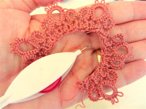 rediscovering  joys  shuttle tatting  knit picks staff knitting blog