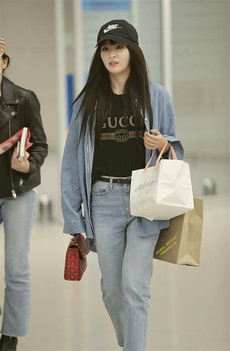 Seulgi Red Velvet Airport Fashion Red Velvet Seulgi