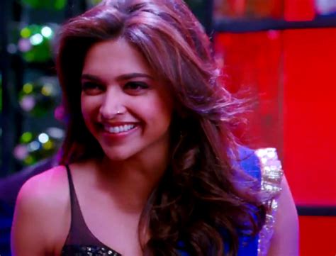 special for all stills from yeh jawaani hai deewani song sensational hot deepika are in full