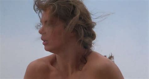 naked jeanne tripplehorn in waterworld