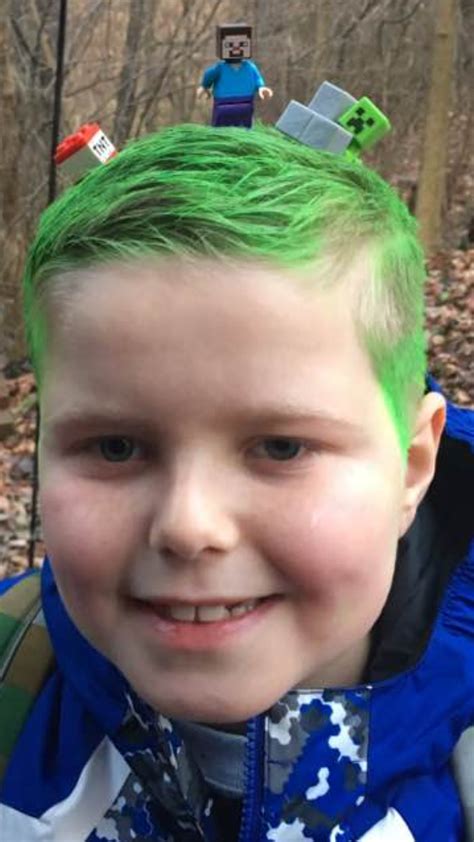 Crazy Hair Day Minecraft Theme Temporary Green Hair Dye Spray Use