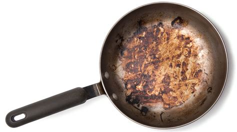 clean burned  food   saucepan cleaningtipsnet