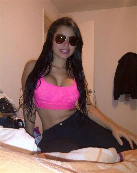 colombiana de 18 años desnuda belleza colombiana pendeja en
