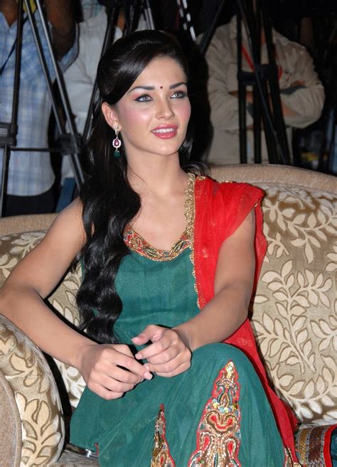 high quality bollywood celebrity pictures amy jackson looks drop dead gorgeous in green dress
