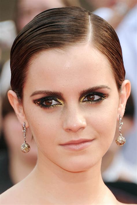 Makeup Tutorial Emma Watson’s Dramatic Gold And Black Cat