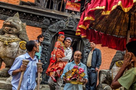 La Kumari Devi In Nepal La Dea Bambina Dellinduismo