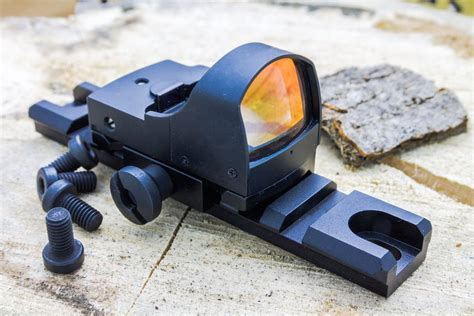 reflex sight  ar  complete review   top units  camping trips