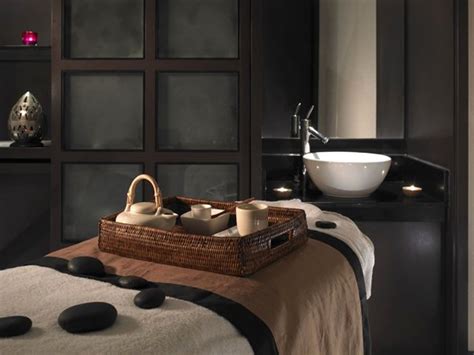 picture  masculine spa room ideas  black white nuance overlooking